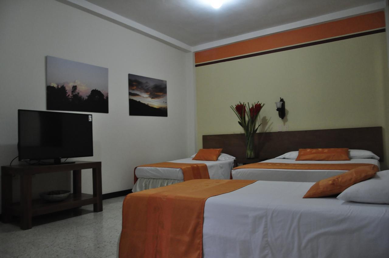חרדין Hotel Valdivia Plaza מראה חיצוני תמונה