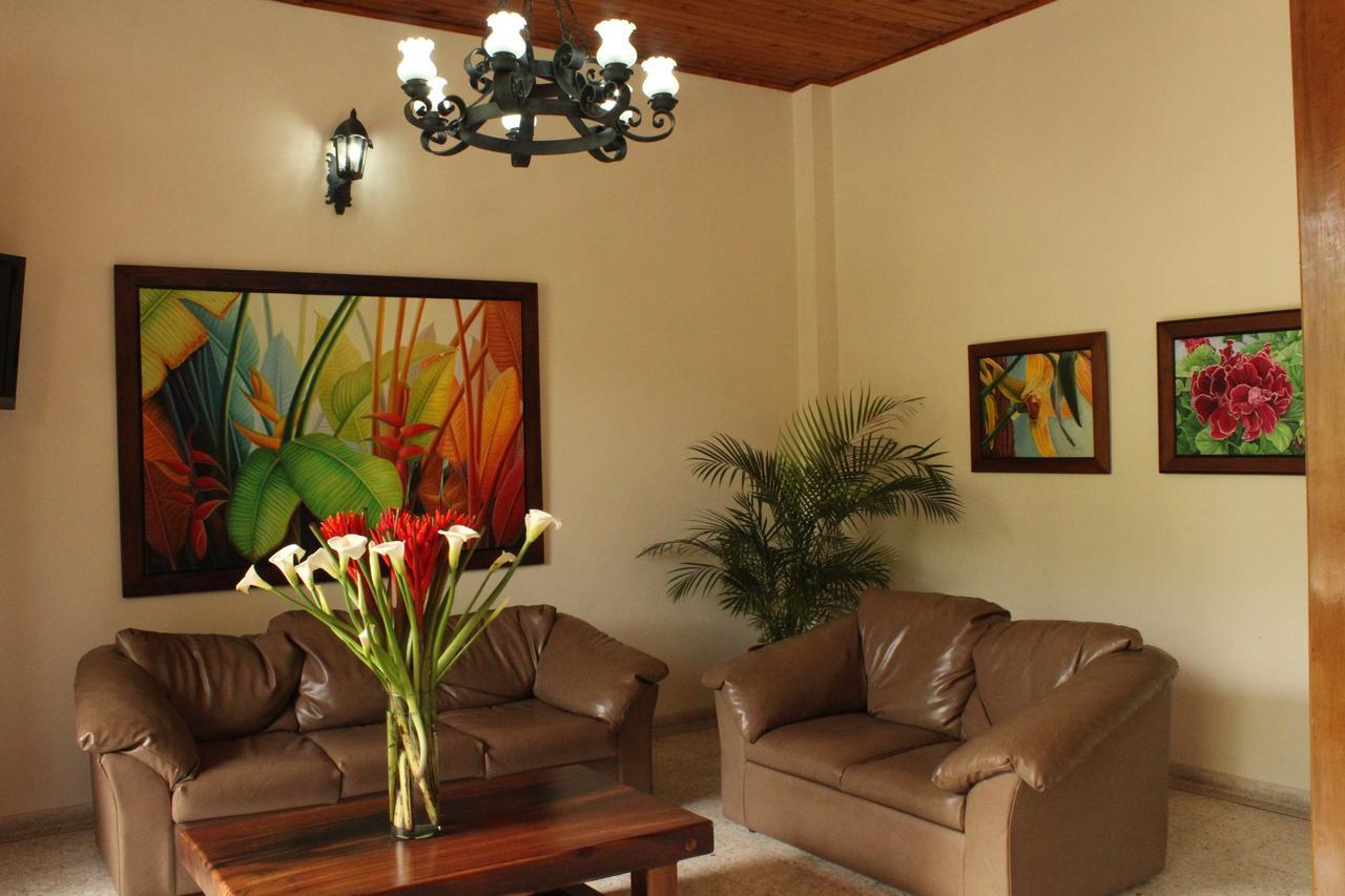 חרדין Hotel Valdivia Plaza מראה חיצוני תמונה