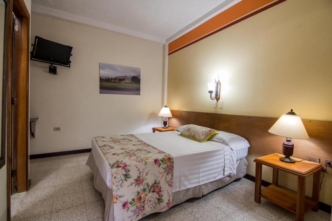 חרדין Hotel Valdivia Plaza מראה חיצוני תמונה