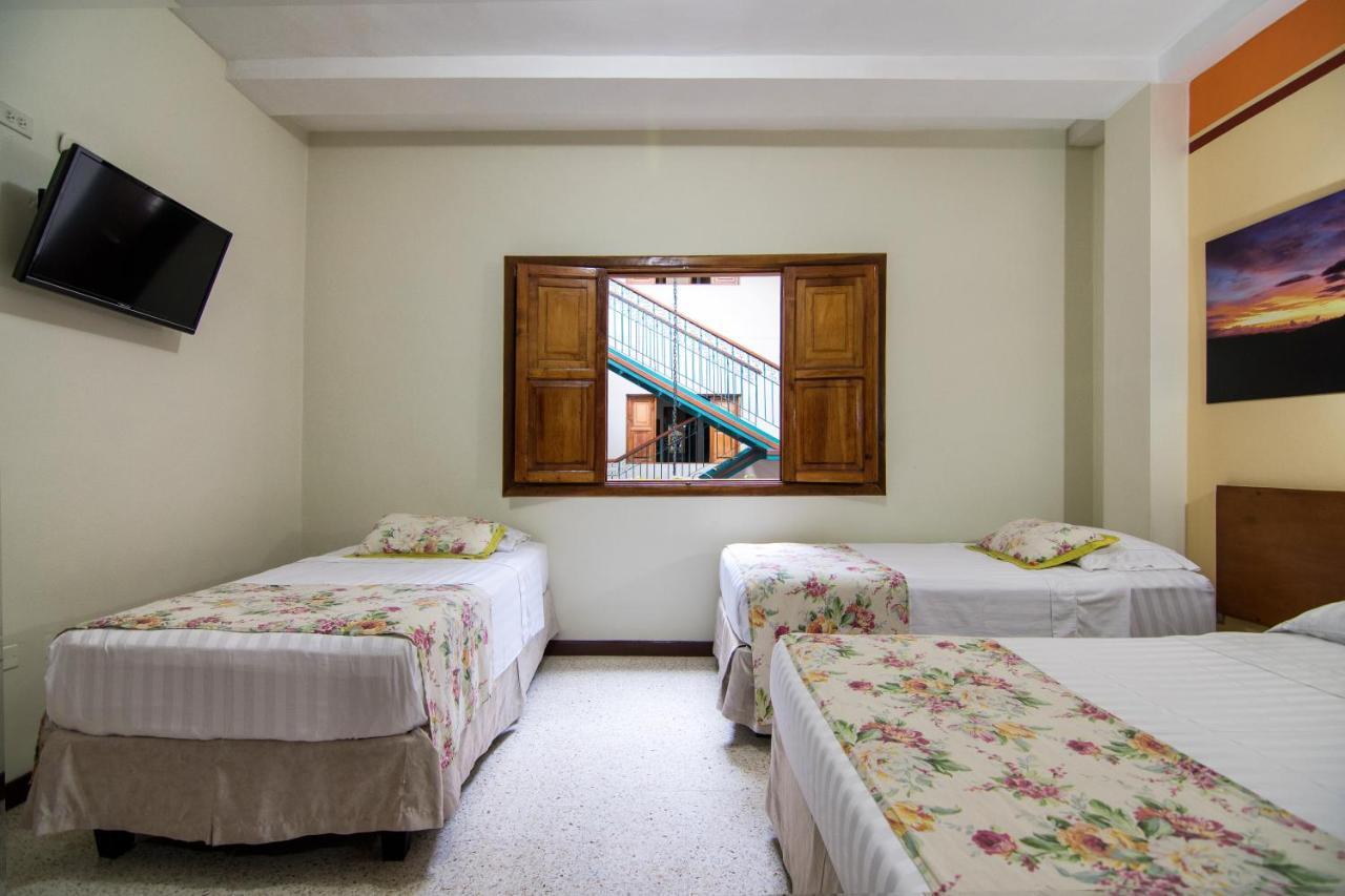 חרדין Hotel Valdivia Plaza מראה חיצוני תמונה