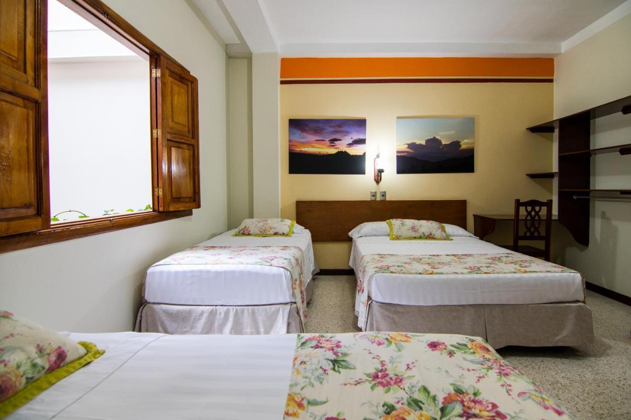 חרדין Hotel Valdivia Plaza מראה חיצוני תמונה
