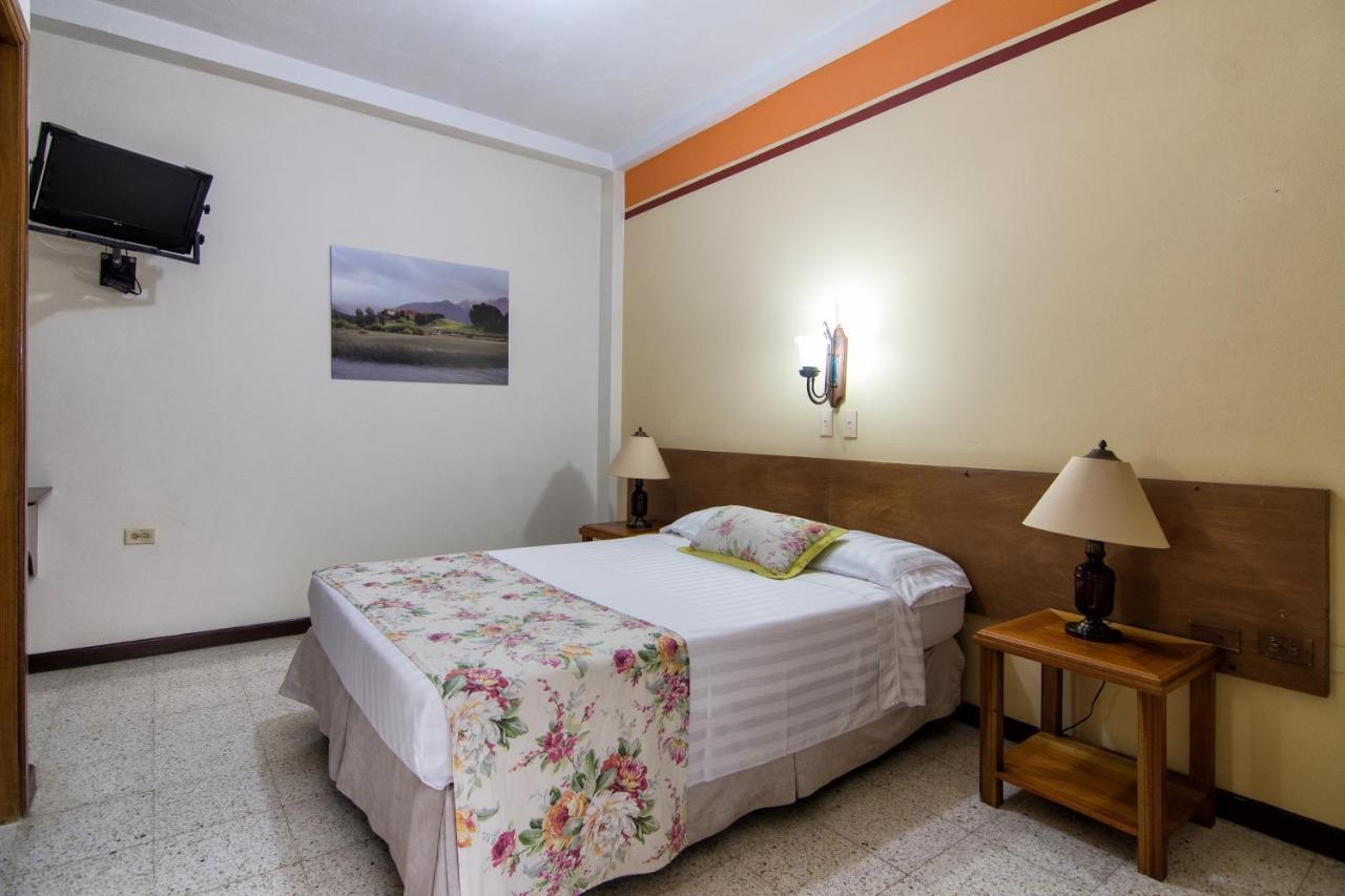 חרדין Hotel Valdivia Plaza מראה חיצוני תמונה